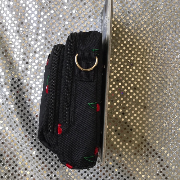 Camera and Technology Carrying Bag - Picture 2 of 7